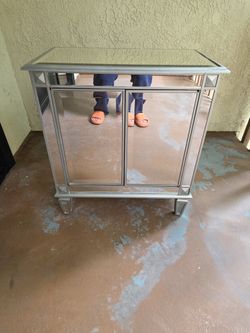 Mirrored 2-Storage Console Cabinet