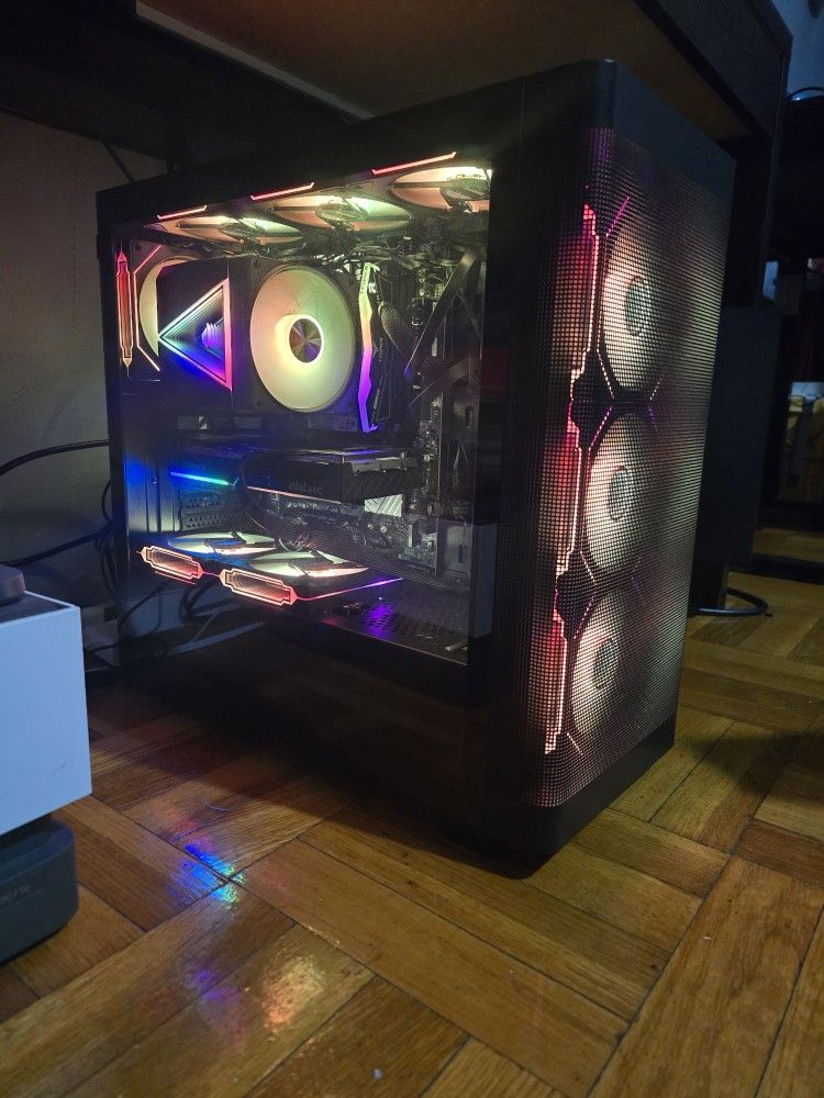 GAMING DESKTOP - "5 MONTHS OLD, LIKE NEW" i514600K,ARCB580,16GB RAM, 500GB SSD,WIFI6E+BT5.3,WIN 11