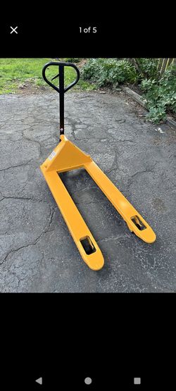 Mint Condition Palletjacks $249-259 ea no less