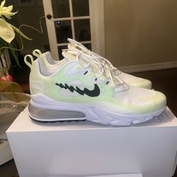 Nike React 270 In My Feels 