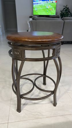 Set of 4 Heavy-Duty 24” Counter Height Bar Stools – Excellent Condition