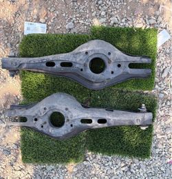 2023 Hyundai sonata L & R rear lower control arm spring