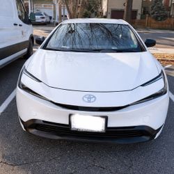 2025 Toyota Camry Hybrid