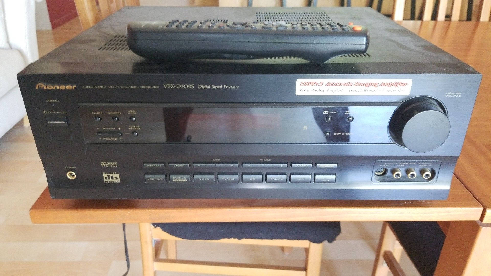 Pioneer receiver 100watt x 5 with remote $15