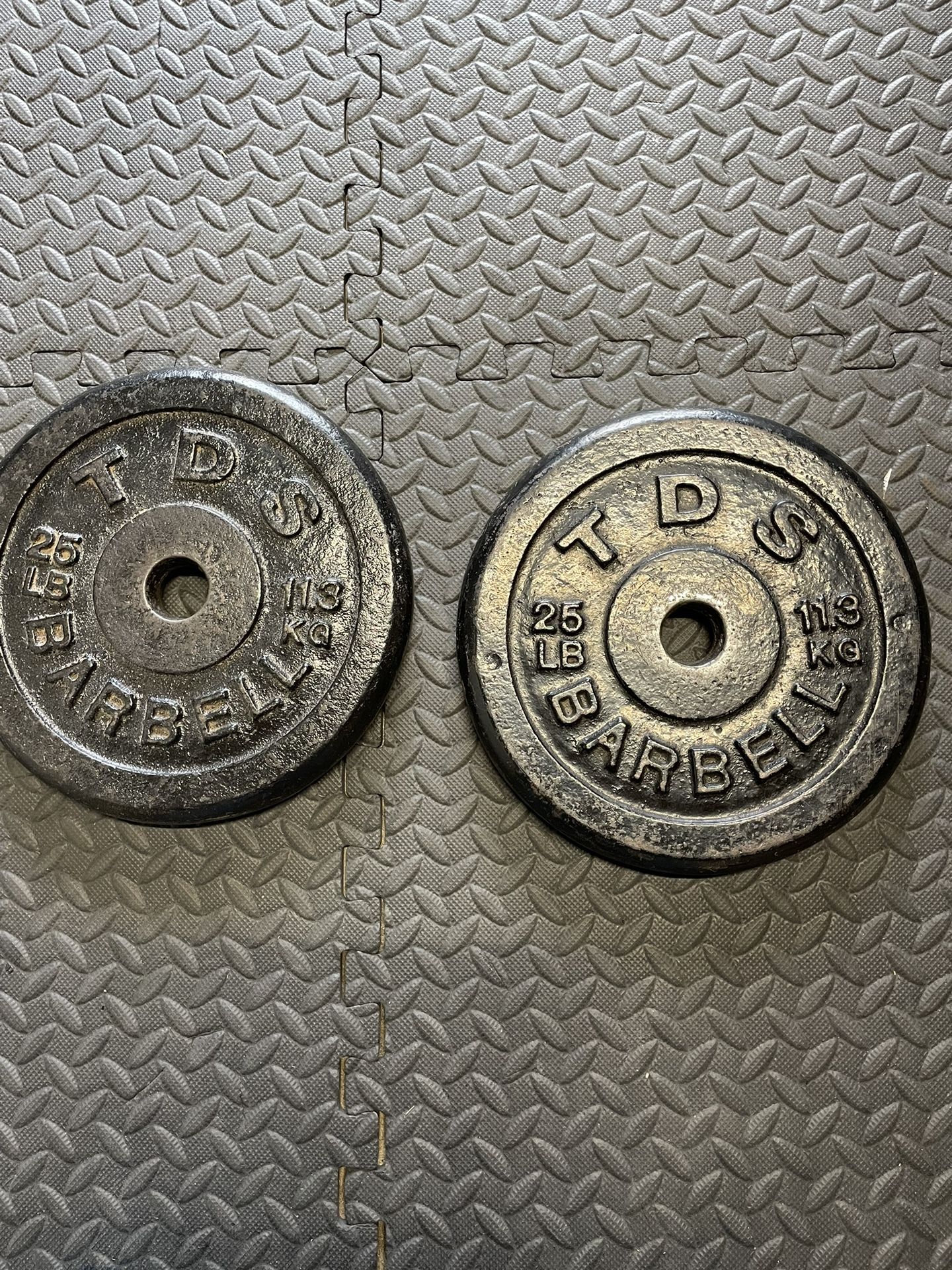 Weight Plates.       40 Dollars 