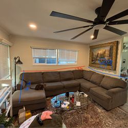 Sectional Sofa With chaise