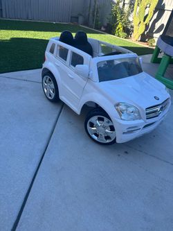 Mercedes Kids powerwheel