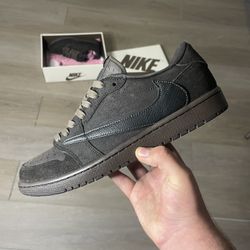 NEW Travis Scott Velvets (Sz 11)