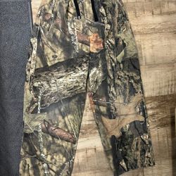 Kids Mossy Oak Sweats Size 6/7