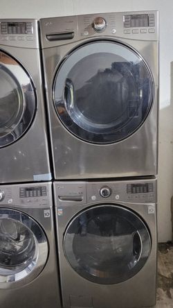 LG Washer & Gas Dryer Set