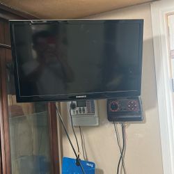 Samsung 24” Tv Monitors 
