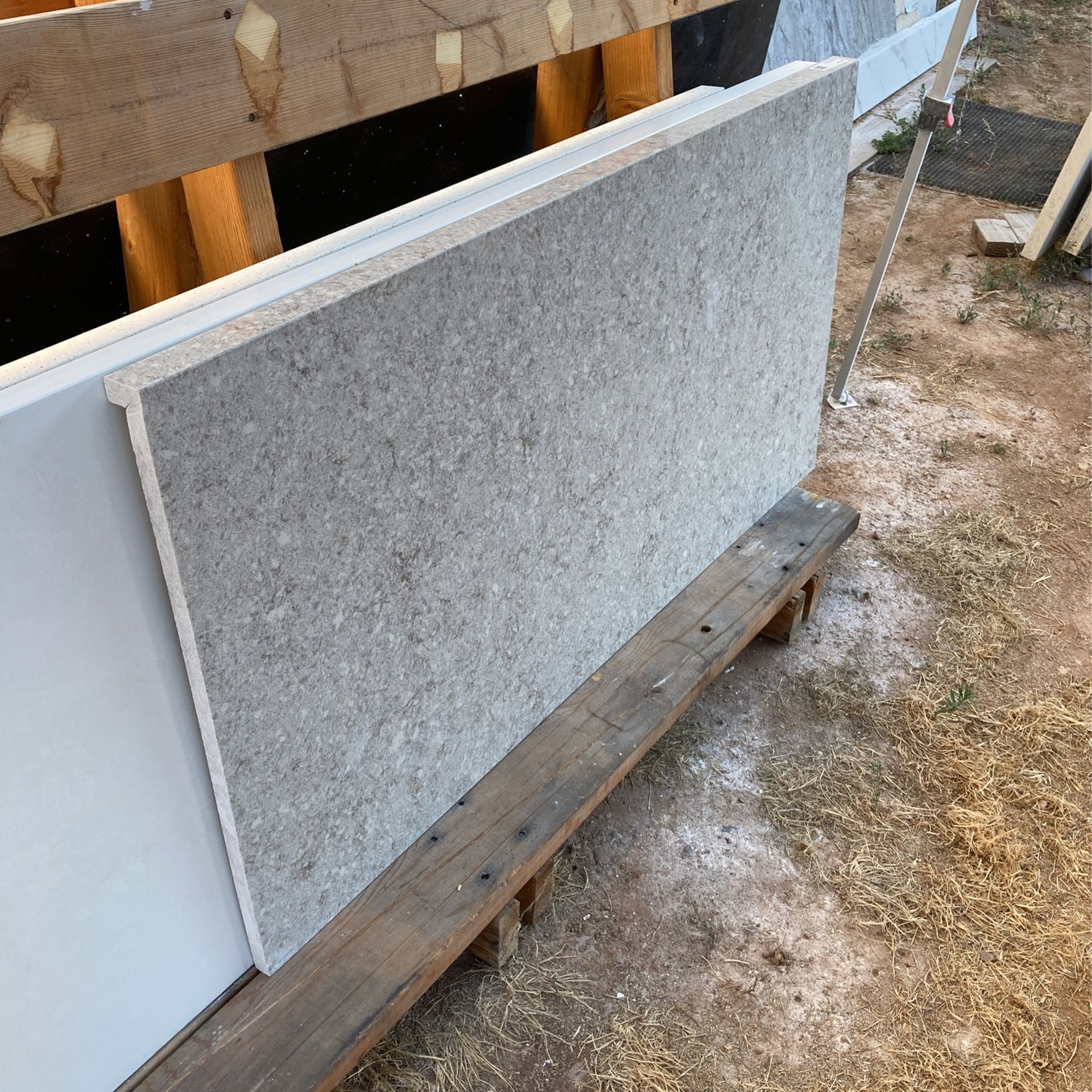 Quartz & Granite Countertops