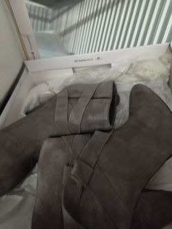 Ladies shoes