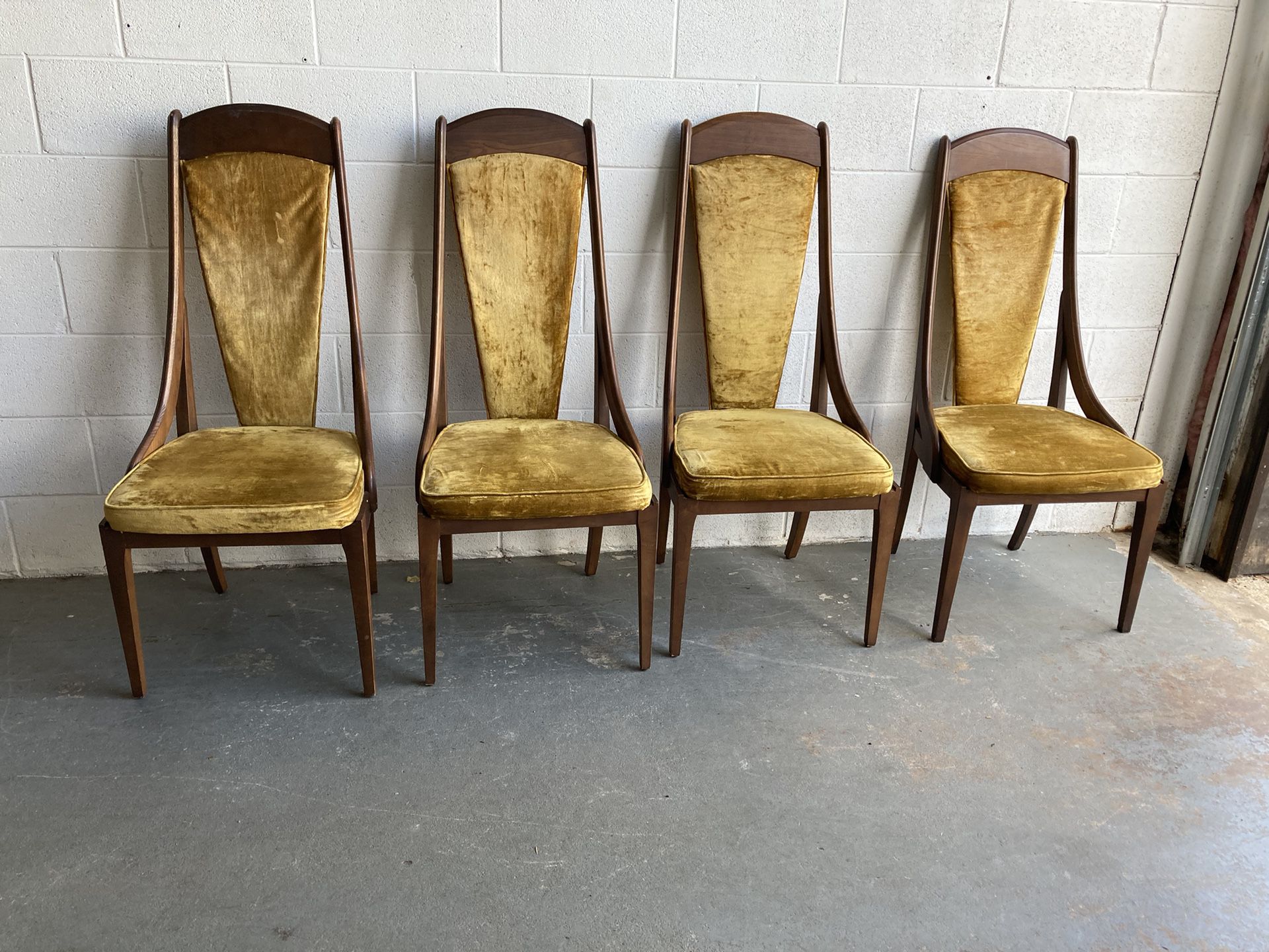 set of 4 Tobago Muebles Brutalist Mid Century Walnut Highback Dining Chairs