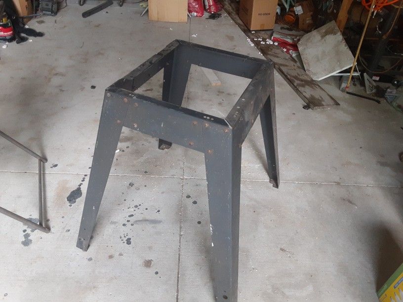 Saw Or Tool Stand