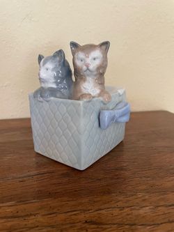 Vintage 1988 NAO by Lladró Porcelain Kittens in Basket Figurine