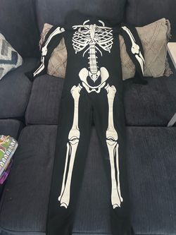 Skeleton costume