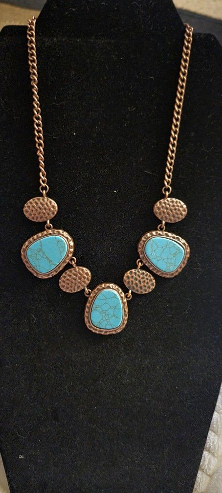 Copper And Turquoise Crackle Stone Necklace
