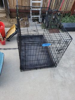 Large Pet Kennel With gate 