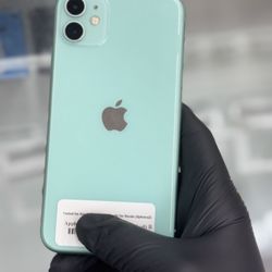 iPhone 11 64GB Factory Unlocked 