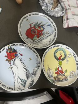 Grinch Dessert Plates 