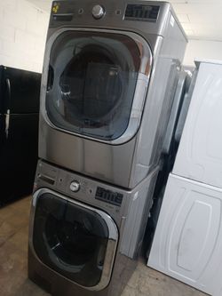 LG 29" gray stackable front load washer and gas dryer set - Free delivery