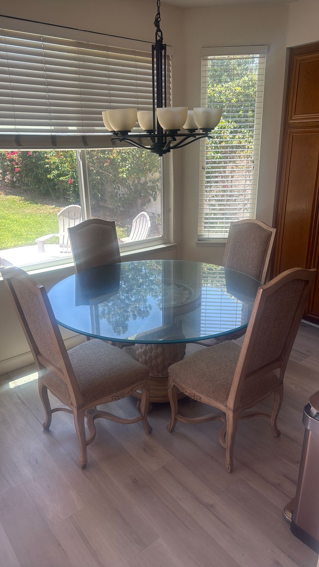 MAKE AN OFFER! Dining Table and 4 Chairs