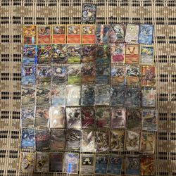 HUGE POKEMON COLLECTION *check description