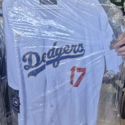 My Cousin Burnett's Jerseys  I'm Recruiting his shop for him Online.