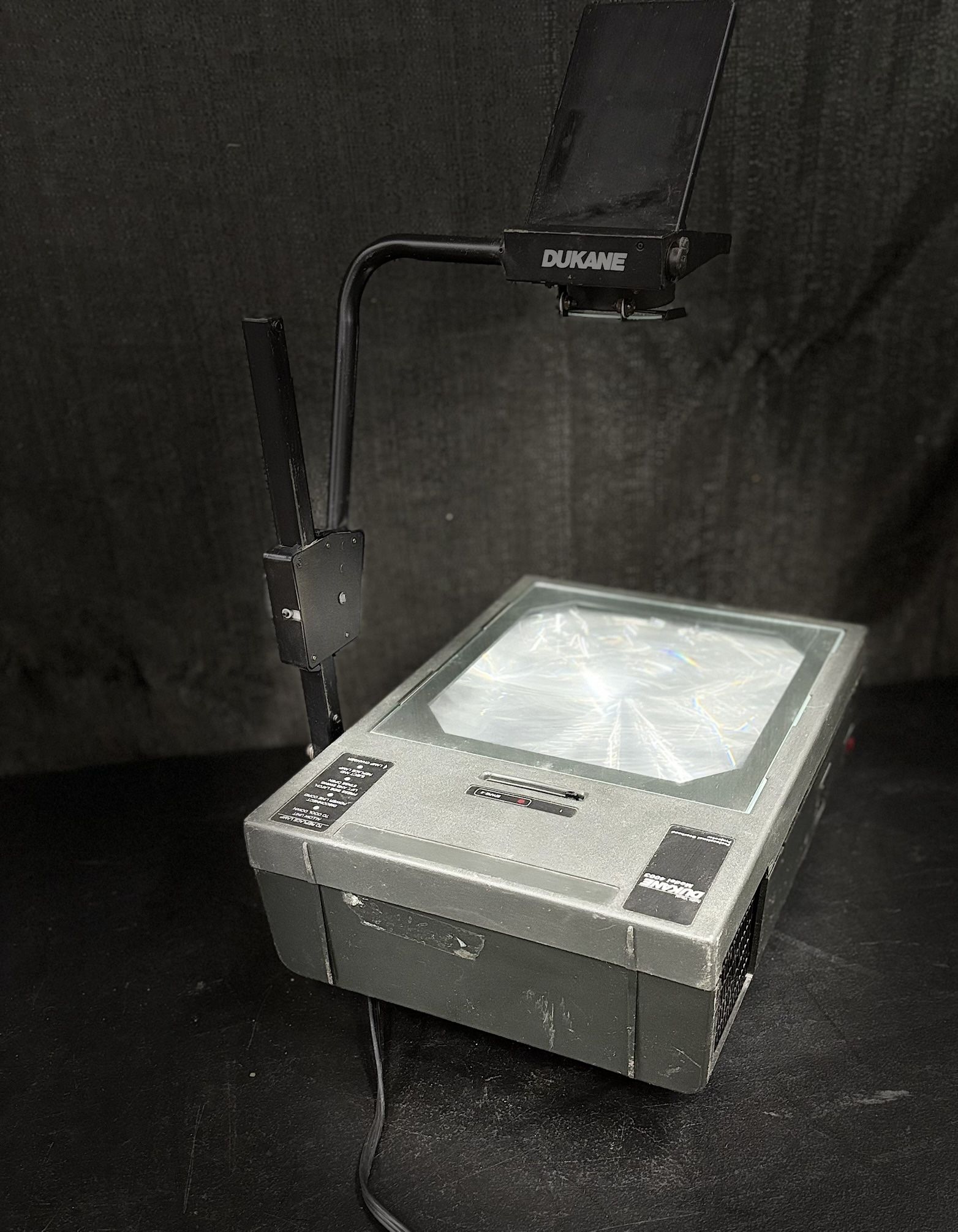 Dukane 28A4003 Portable Folding Overhead Projector
