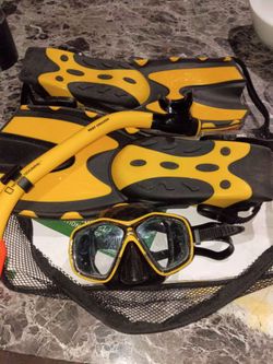 National Geographic Snorkeling Gear.