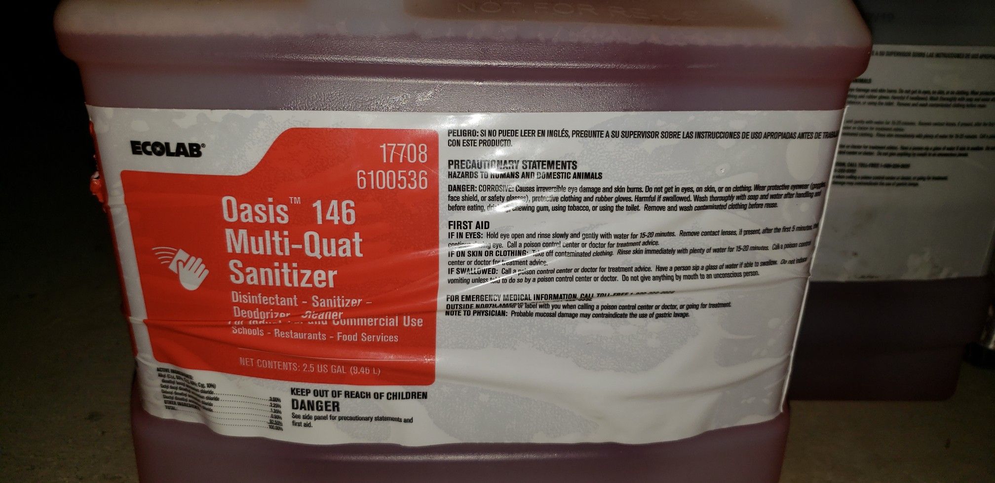 Attention small business owners/property owners Ecolab Oasis 146 Multi Quart Sanitizer