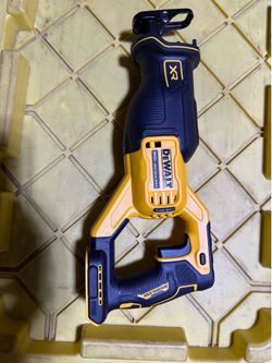 Dewalt 20V max cordless Brushless Reciprocating Saw Tool only