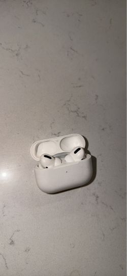AirPod pros  with case
