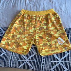 BAPE BATHING APE YELLOW CAMO SHORTS (FIT LIKE LARGE)