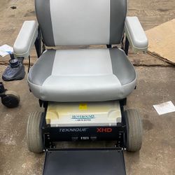 Hoveround Teknique XHD-34 Power Wheelchair