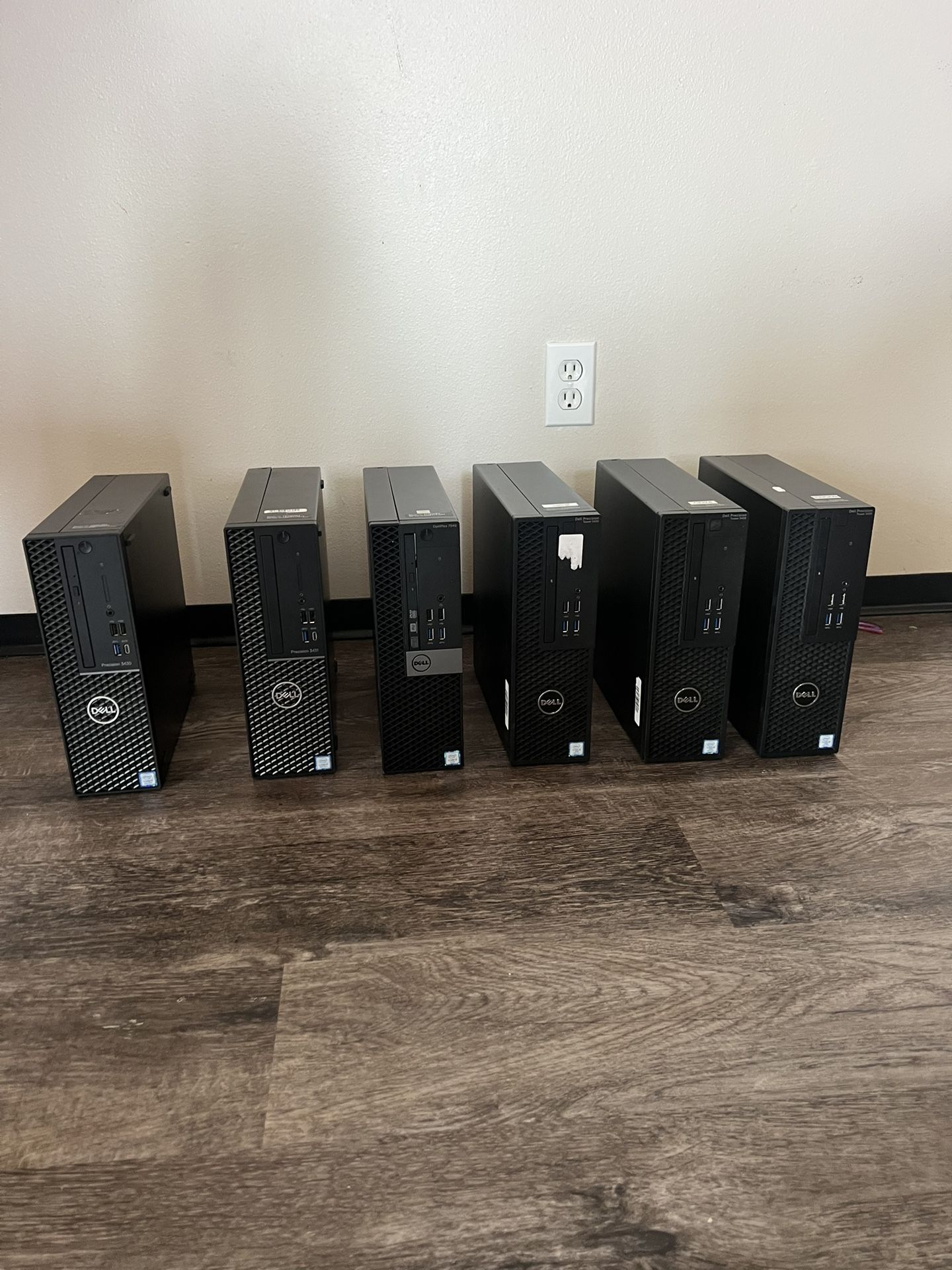 Desktop Computers Dell (Negotiable)