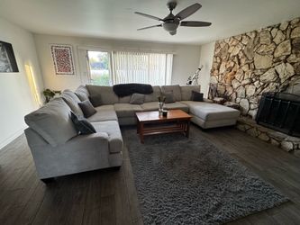 Beige 3 piece couch
