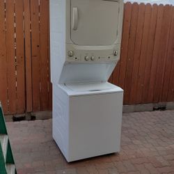Stackable Washer Gas Dryer 
