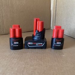 M12 4.0 And M12 2.0 Milwaukee Batteries 