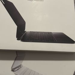 Apple iPad Magic Keyboard  11-inch (m4)