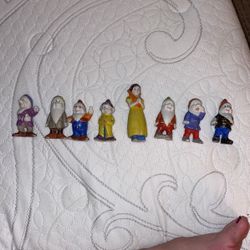 Snow White Figurines $50