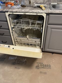 Dishwasher In Working Condition's