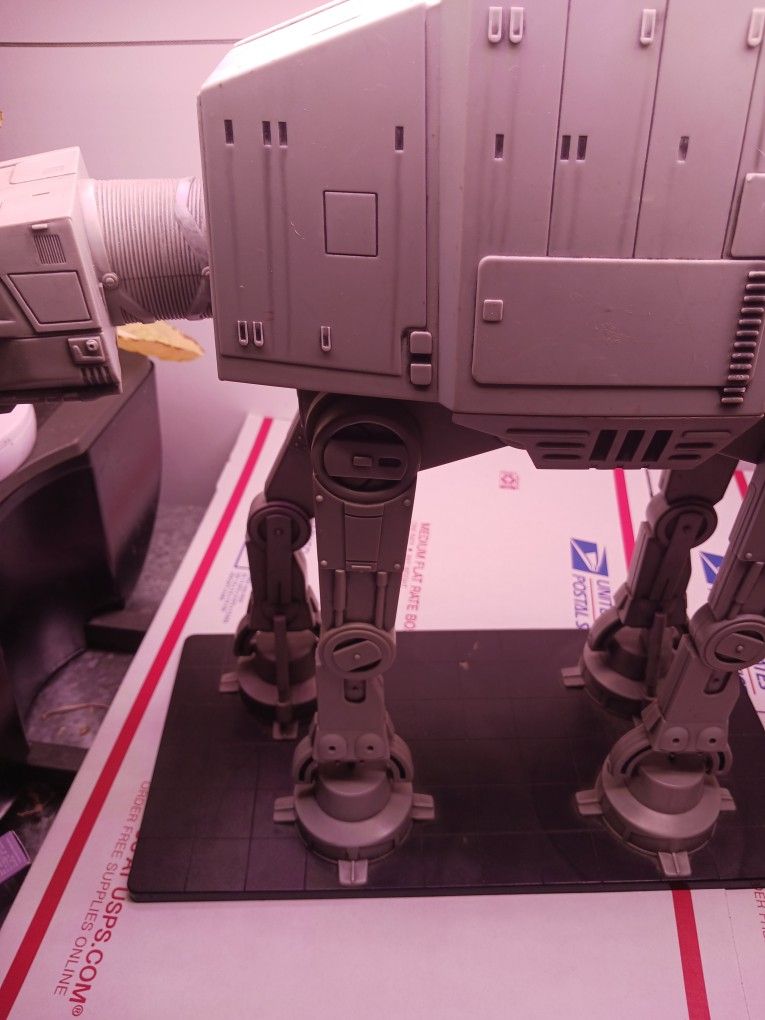 At At Walker..https://offerup.com/redirect/?o=MjAwNS5saW1pdGVk Edition.