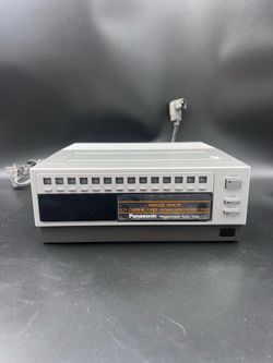Vintage Panasonic PV-A500 Programmable TV Tuner/Timer – Powers On – Japan