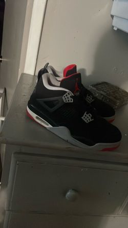 Jordan 4s