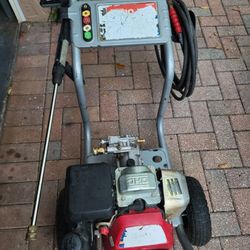 Used Pressure Washer 2600 Psi With Honda Engine 