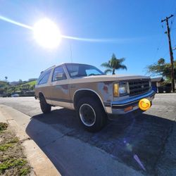 1986 BLAZER $2000