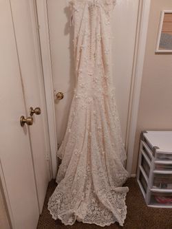 Wedding Dress CHRISTIAN MICHELE. Size 12