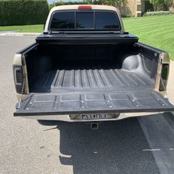 BAKFlip G2 Hard Folding Bed Cover – 1st Gen Toyota Tacoma Double Cab 